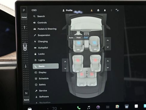 Used 2022 Tesla Model X image 26