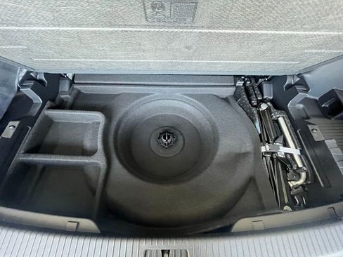 New 2026 Volkswagen Atlas SE image 27