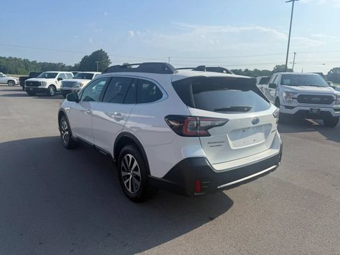 Used 2020 Subaru Outback Premium AWD/4WD image 3