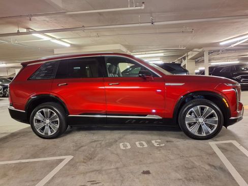 New 2026 Cadillac Vistiq Luxury image 4