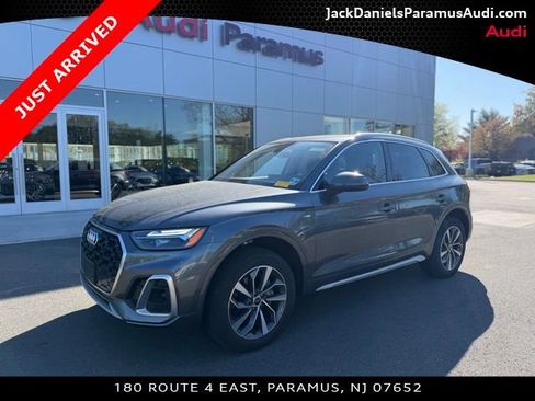 Used 2023 Audi Q5 2.0T Premium Plus w/ Premium Plus Package image 1
