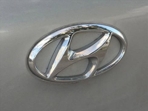 Used 2018 Hyundai Tucson SE FWD image 16