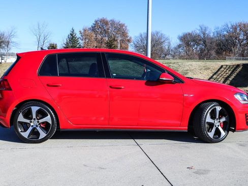 Used 2016 Volkswagen GTI S image 5