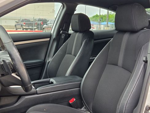 Used 2019 Honda Civic Sport image 13