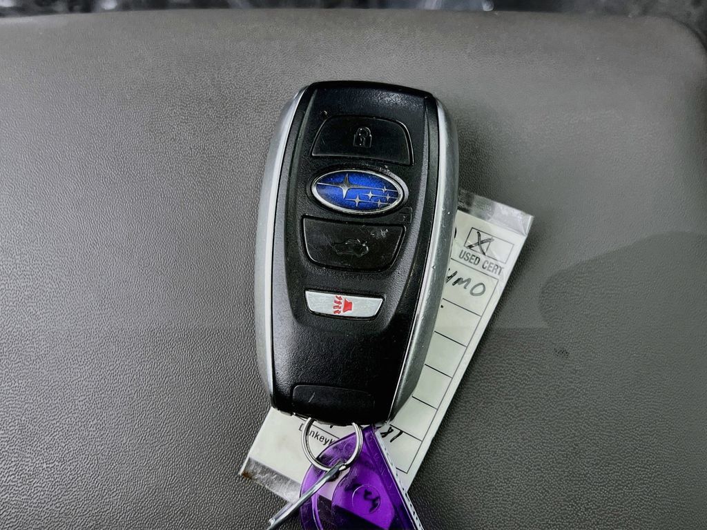 Used 2025 Subaru Outback Onyx Edition AWD/4WD image 21