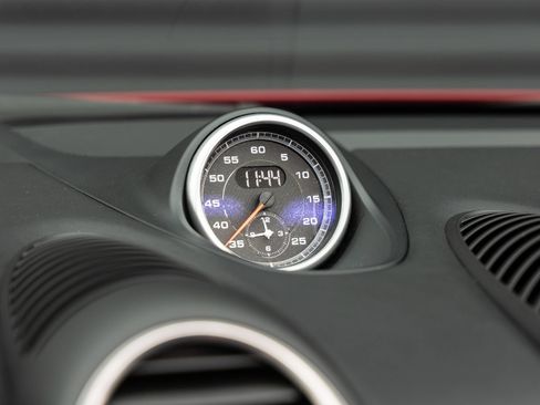 Certified 2025 Porsche 718 Boxster RWD image 18