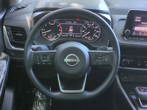 Used 2024 Nissan Rogue S FWD image 23