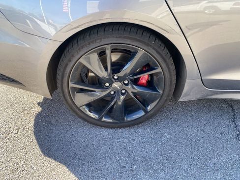 Used 2023 Genesis G70 3.3T w/ Sport Prestige Package image 5