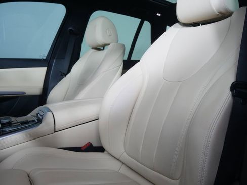 Used 2022 BMW X5 sDrive40i w/ Premium Package RWD image 10