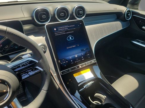 Certified 2026 Mercedes-Benz GLC 300 image 19