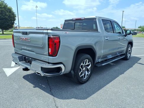Certified 2023 GMC Sierra 1500 SLT w/ SLT Premium Plus Package AWD/4WD image 4