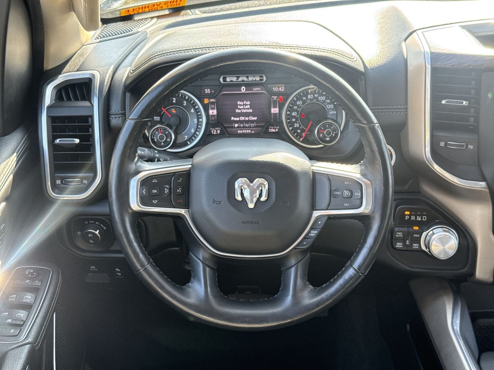 Used 2020 RAM 1500 Laramie AWD/4WD image 17