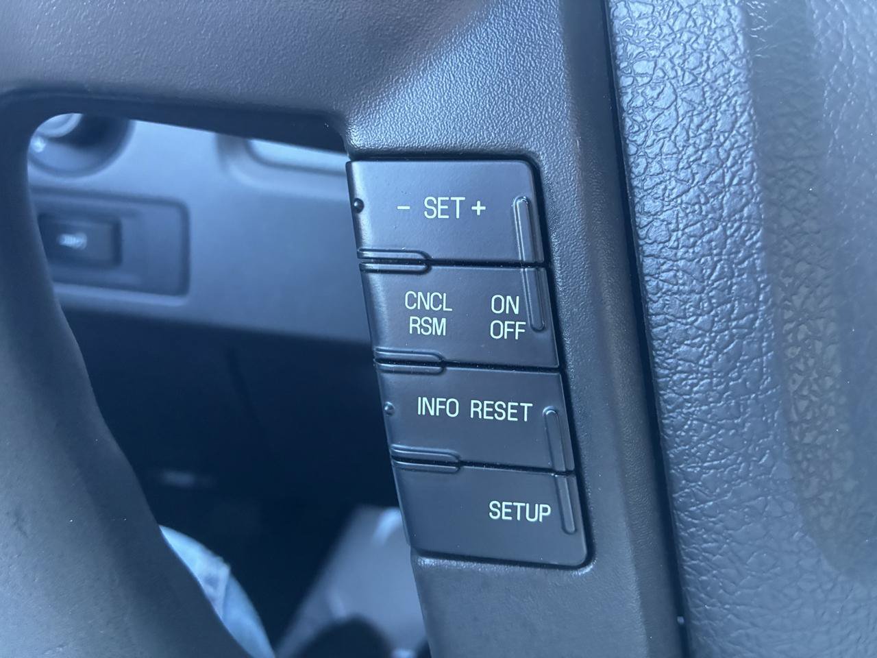 Used 2012 Ford F150 XLT AWD/4WD image 16