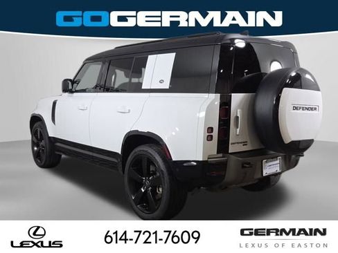 Used 2022 Land Rover Defender 110 X-Dynamic SE image 11