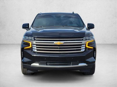 Used 2024 Chevrolet Tahoe High Country w/ Premium Package RWD image 2