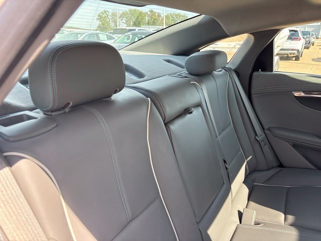 Used 2014 Chevrolet Impala LTZ FWD image 34