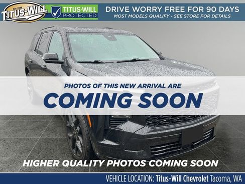 Used 2024 Chevrolet Traverse RS image 1