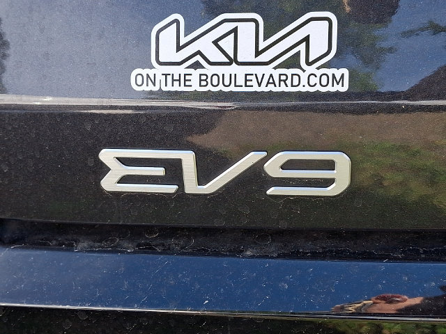 Certified 2026 Kia EV9 GT-Line AWD/4WD image 30