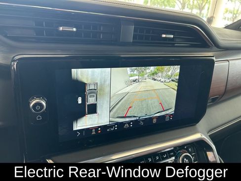 Used 2025 GMC Sierra 1500 Denali Ultimate AWD/4WD image 10