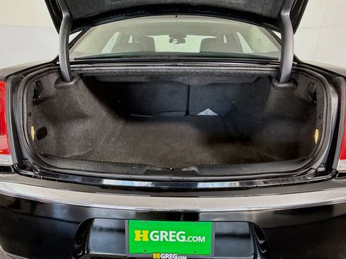 Used 2019 Chrysler 300 Limited image 35