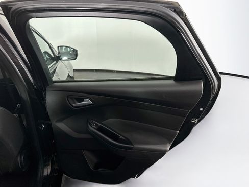 Used 2016 Ford Focus ST FWD image 28