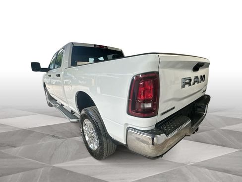 Used 2025 RAM 2500 Big Horn AWD/4WD image 6