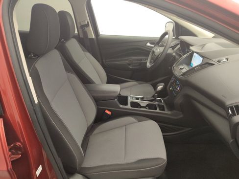Used 2019 Ford Escape SE FWD image 21