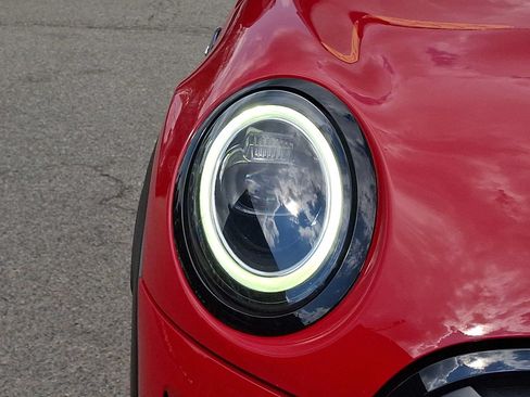 Used 2024 MINI Cooper S FWD image 9