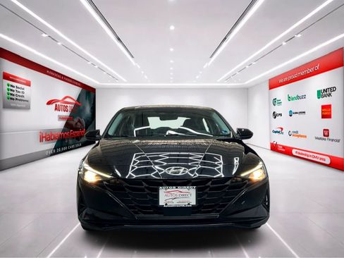 Used 2023 Hyundai Elantra SEL w/ Convenience Package FWD image 2