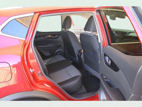 Used 2019 Nissan Rogue Sport SV w/ Technology Package image 14