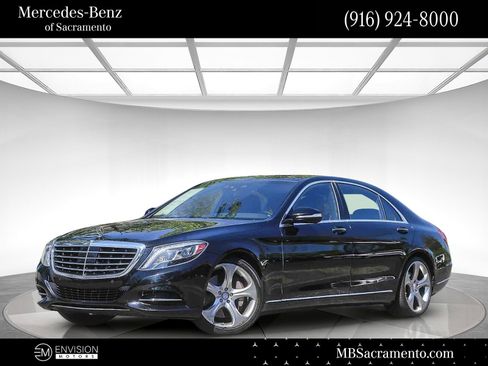 Used 2017 Mercedes-Benz S 550 Sedan image 1