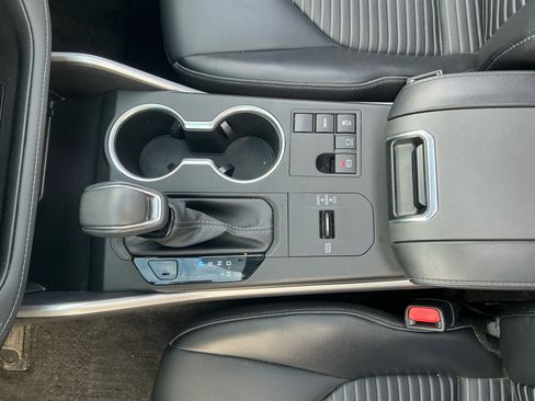 Certified 2023 Toyota Highlander XSE image 15