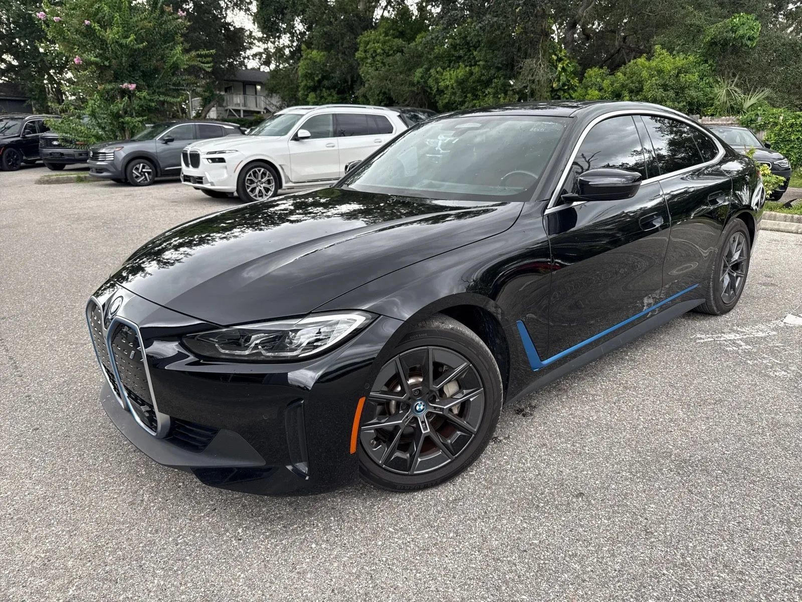 Used 2023 BMW i4 eDrive35 RWD image 2