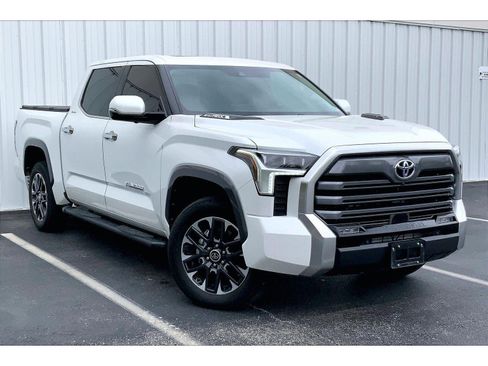 Used 2024 Toyota Tundra Limited AWD/4WD image 33