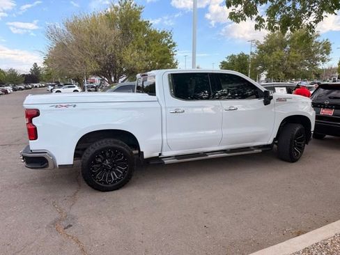 Used 2021 Chevrolet Silverado 1500 LTZ w/ LTZ Convenience Package II AWD/4WD image 9