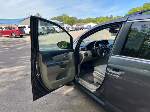 Used 2016 Honda Odyssey EX-L image 15