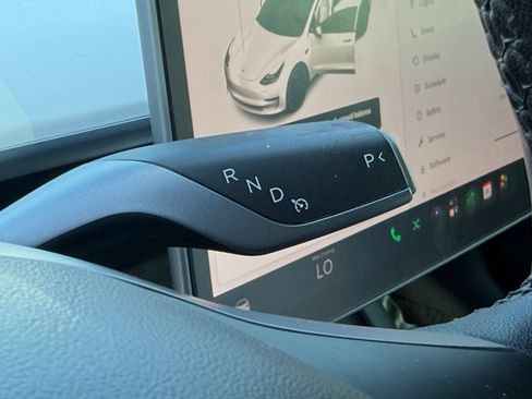 Used 2021 Tesla Model 3 Performance AWD/4WD image 25