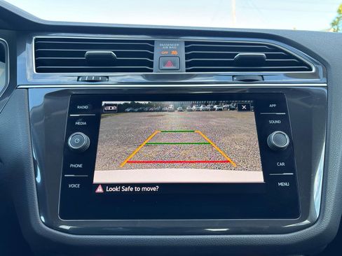 Used 2024 Volkswagen Tiguan Wolfsburg Edition image 25