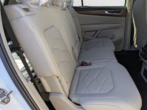 New 2026 Volkswagen Atlas SE image 30
