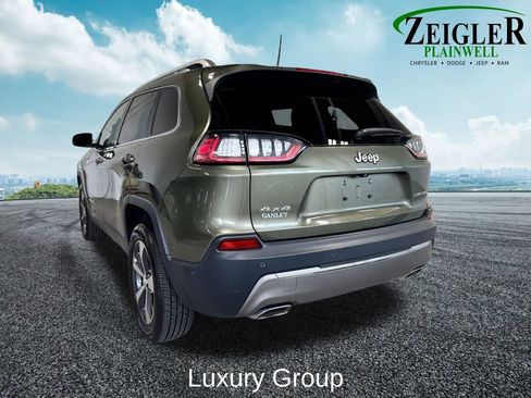 Used 2019 Jeep Cherokee Limited w/ Luxury Group AWD/4WD image 4