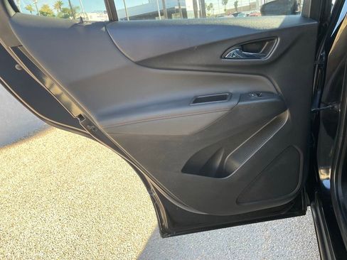 Used 2022 Chevrolet Equinox RS image 19
