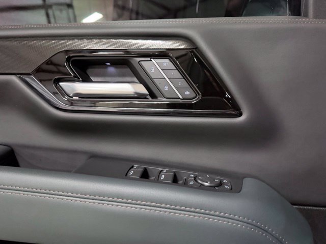 Used 2026 GMC Yukon XL AT4 w/ AT4 Premium Plus Package AWD/4WD image 36