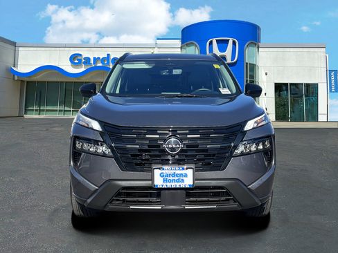 Used 2026 Nissan Rogue Dark Armor FWD image 2