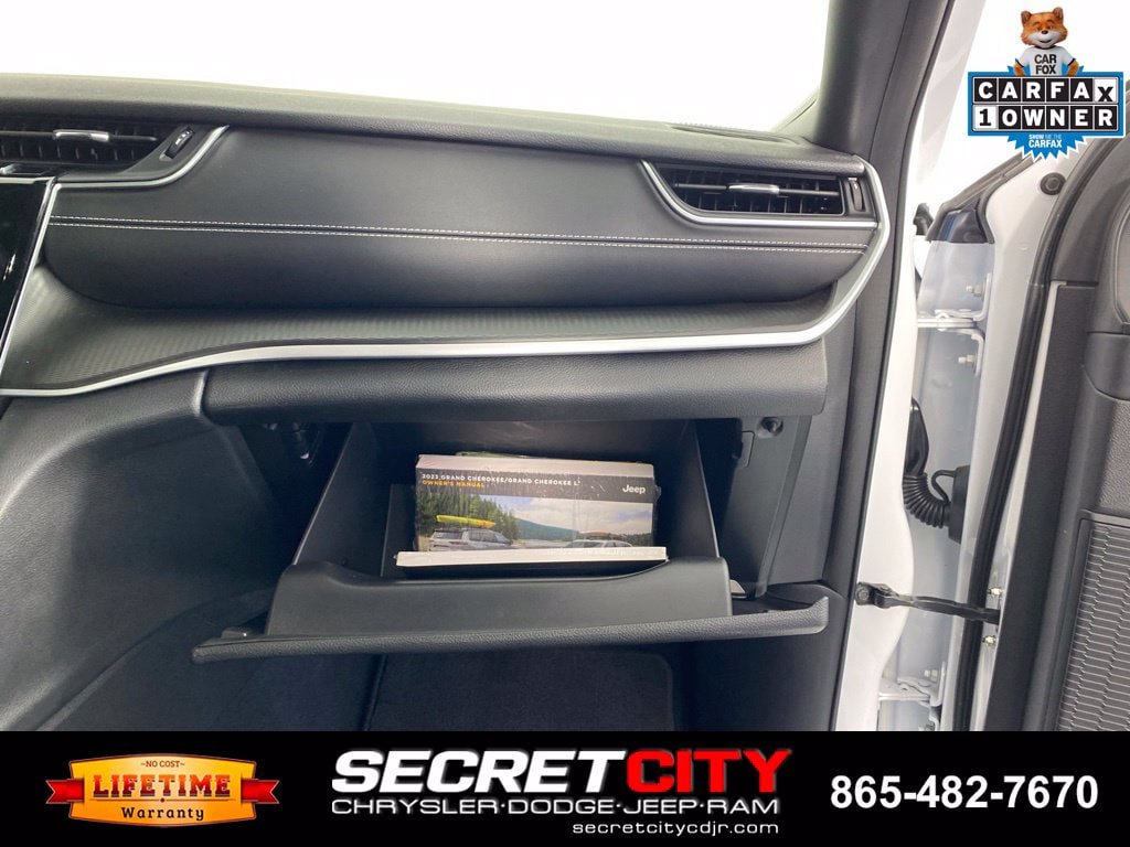 Used 2023 Jeep Grand Cherokee L Laredo AWD/4WD image 32