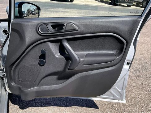 Used 2017 Ford Fiesta S image 21