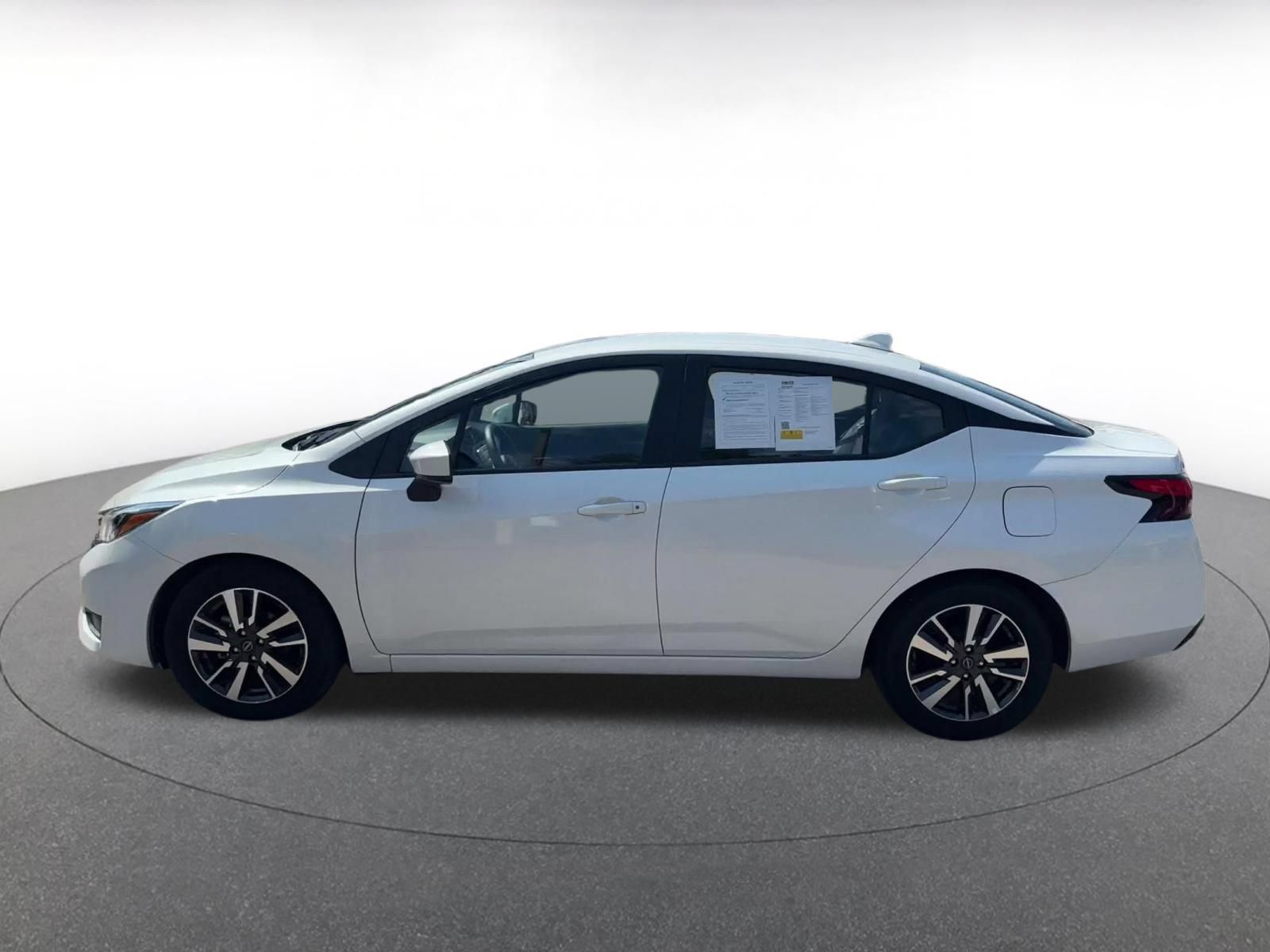 Used 2025 Nissan Versa SV FWD image 7