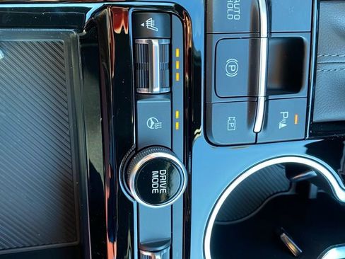 Used 2025 Toyota Tacoma TRD Off-Road image 21