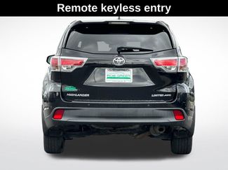 Used 2015 Toyota Highlander Limited Platinum AWD/4WD video 4