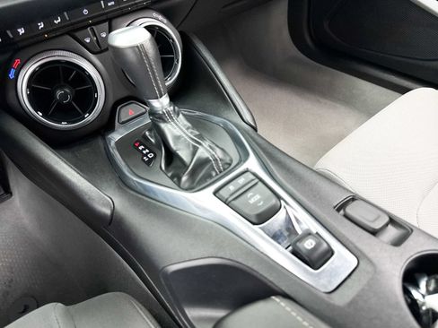 Used 2018 Chevrolet Camaro LT RWD image 23