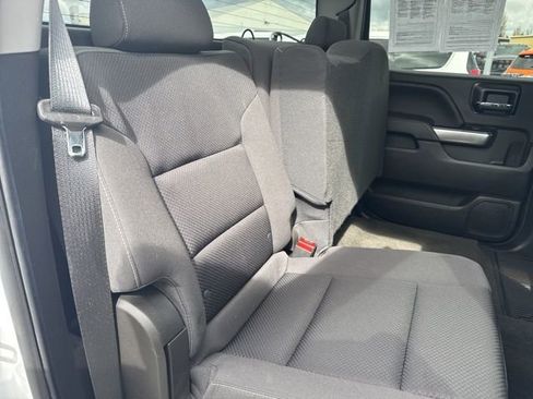 Used 2018 Chevrolet Silverado 1500 LT w/ LT Eassist Package image 13